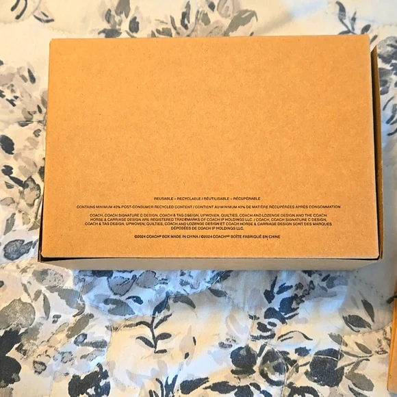 NEW Set Of 2 Coach New York Gift Boxes & Small Bag - Picture 3 of 9